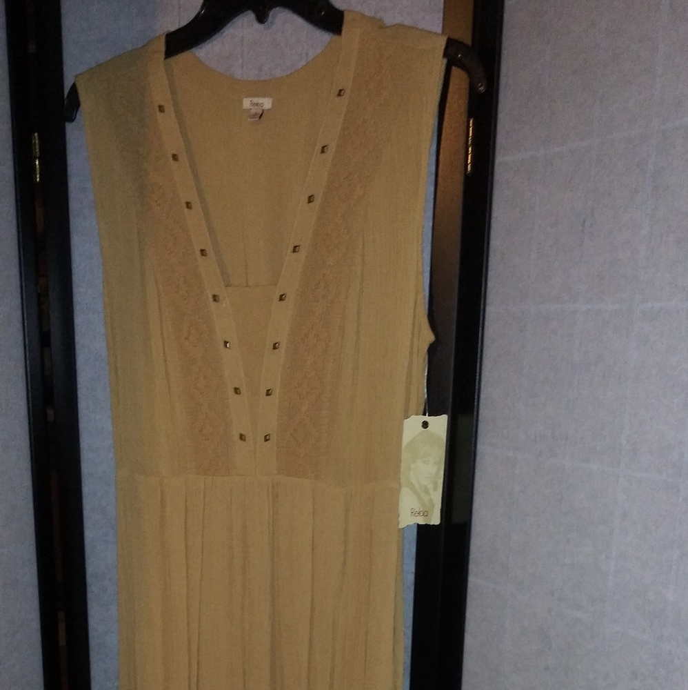 Maxi Dress (Brand New)